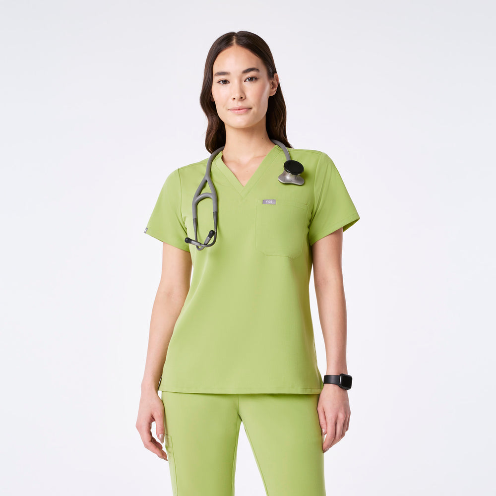 women's Matcha Catarina Petite - One-Pocket Scrub Top™