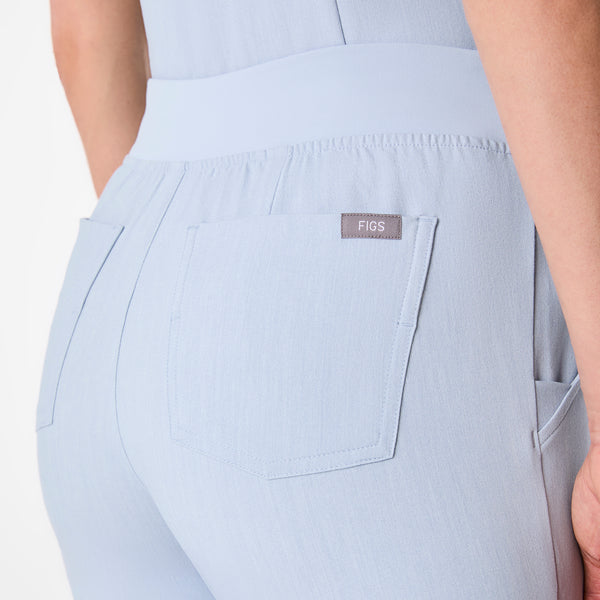 women's Chambray  Zamora - Petite Jogger Scrub Pant™