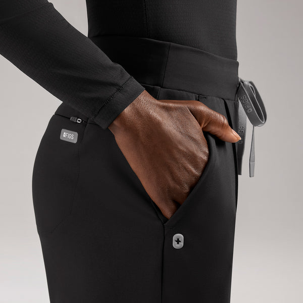 women's Black High Waisted Piedra FORMx™ Straight Leg - Scrub Pant