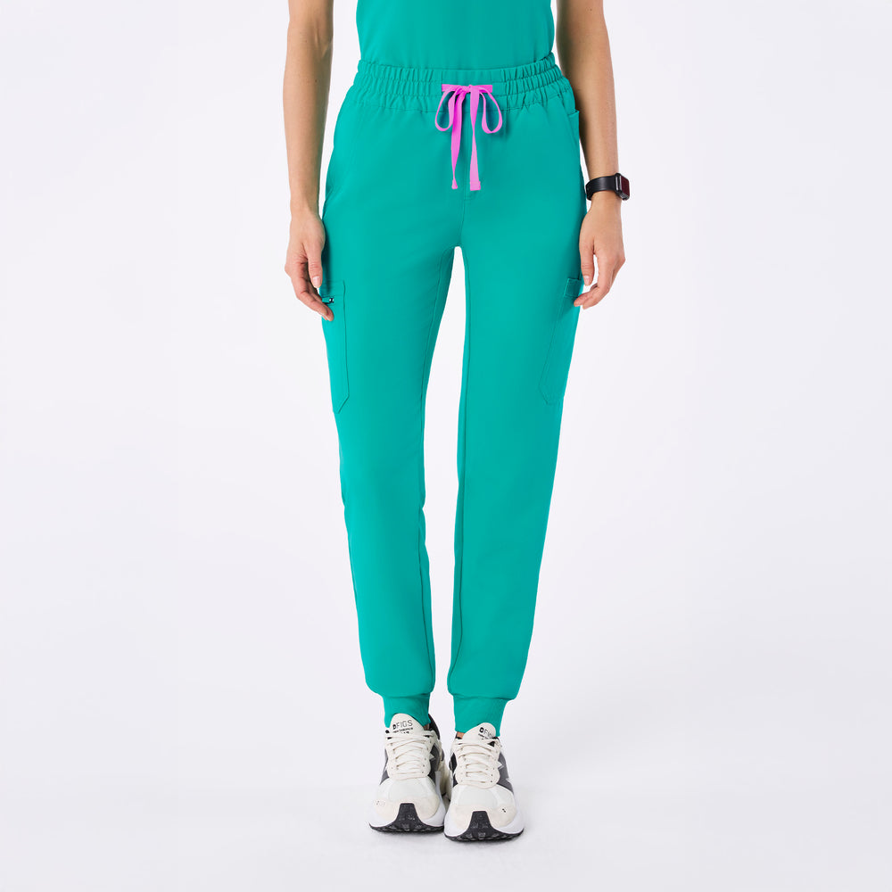 women's Lagoon Uman Relaxed - Petite Jogger Scrub Pant
