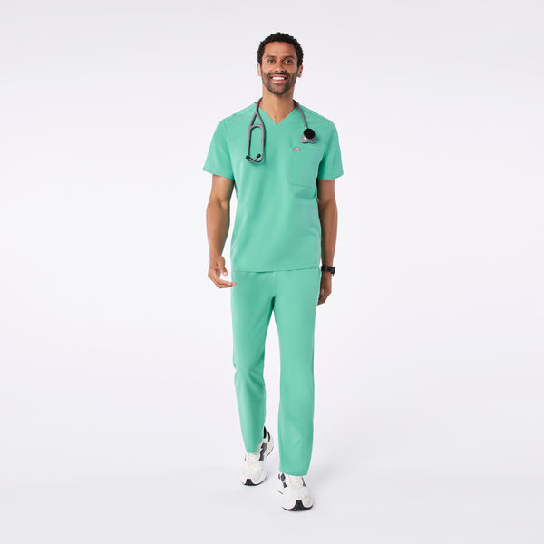 men's Surgical Green Chisec - Three-Pocket Scrub Top™