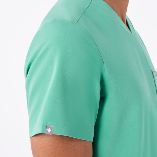 men's Surgical Green Chisec - Three-Pocket Scrub Top™