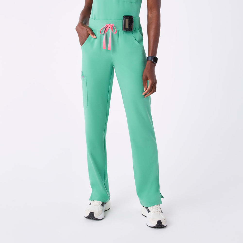 women's Surgical Green Kade - Petite Cargo Scrub Pant™