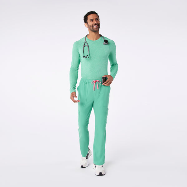 men's Surgical Green Makato Seamless - Longsleeve Underscrub