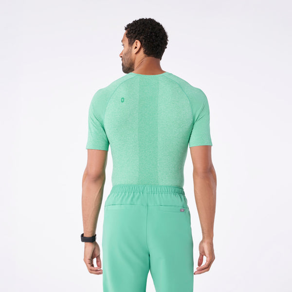 men's Surgical Green Makato Seamless - Shortsleeve Underscrub