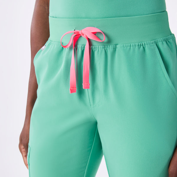 women's Surgical Green Zamora - Petite Jogger Scrub Pant™