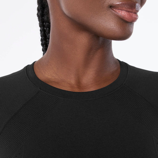 women's Black Salta Seamless Cropped - Longsleeve Underscrub