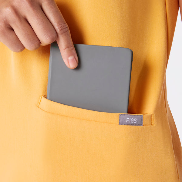 women's Dandelion Casma - Three-Pocket Scrub Top™