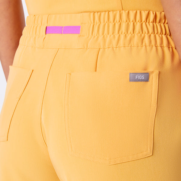 women's Dandelion Uman Relaxed - Petite Jogger Scrub Pant