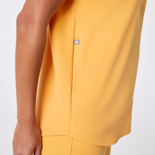 women's Dandelion Rafaela - Oversized Scrub Top™