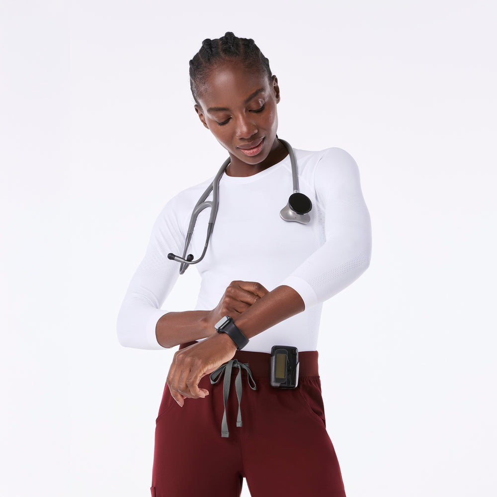 women's White Salta Seamless - ¾ Sleeve Underscrub