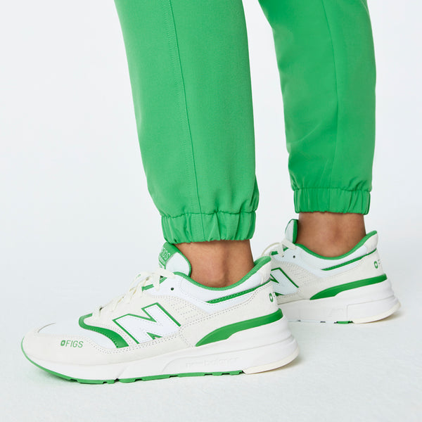 unisex Emerald FIGS | New Balance 997R
