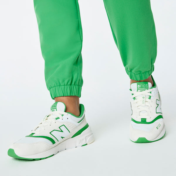 unisex Emerald FIGS | New Balance 997R