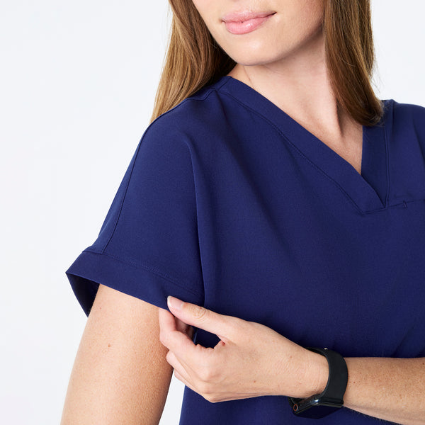 women's Sapphire Carlota Relaxed V-Neck - Scrub Top