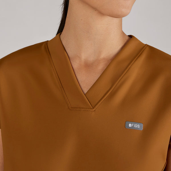 women's Alder Mira FORMx Relaxed V-Neck - Scrub Top™