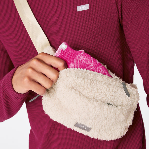 Bone High Pile Belt Bag