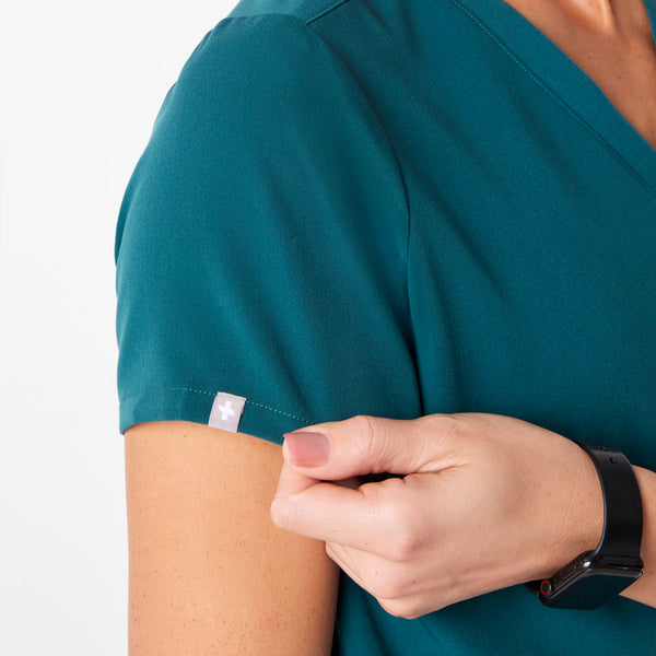 women's Caribbean Blue Casma - Three-Pocket Scrub Top™