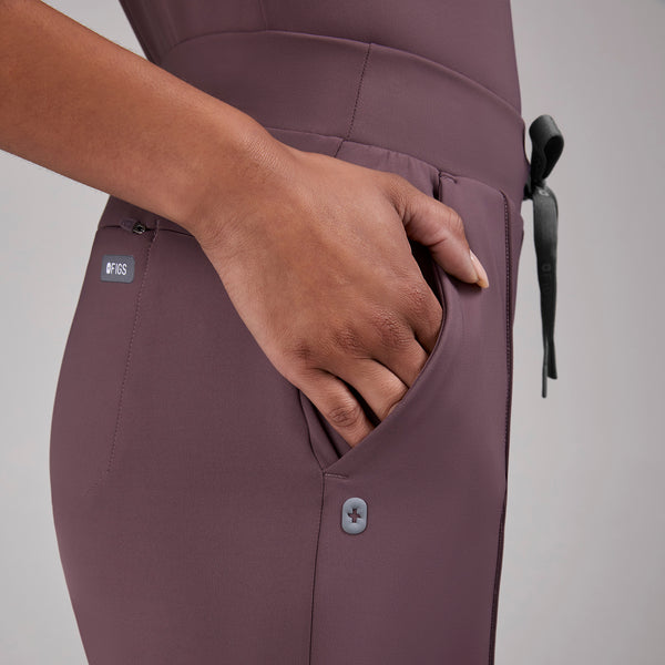 women's Plum High Waisted Piedra FORMx™ Straight Leg - Petite Scrub Pant