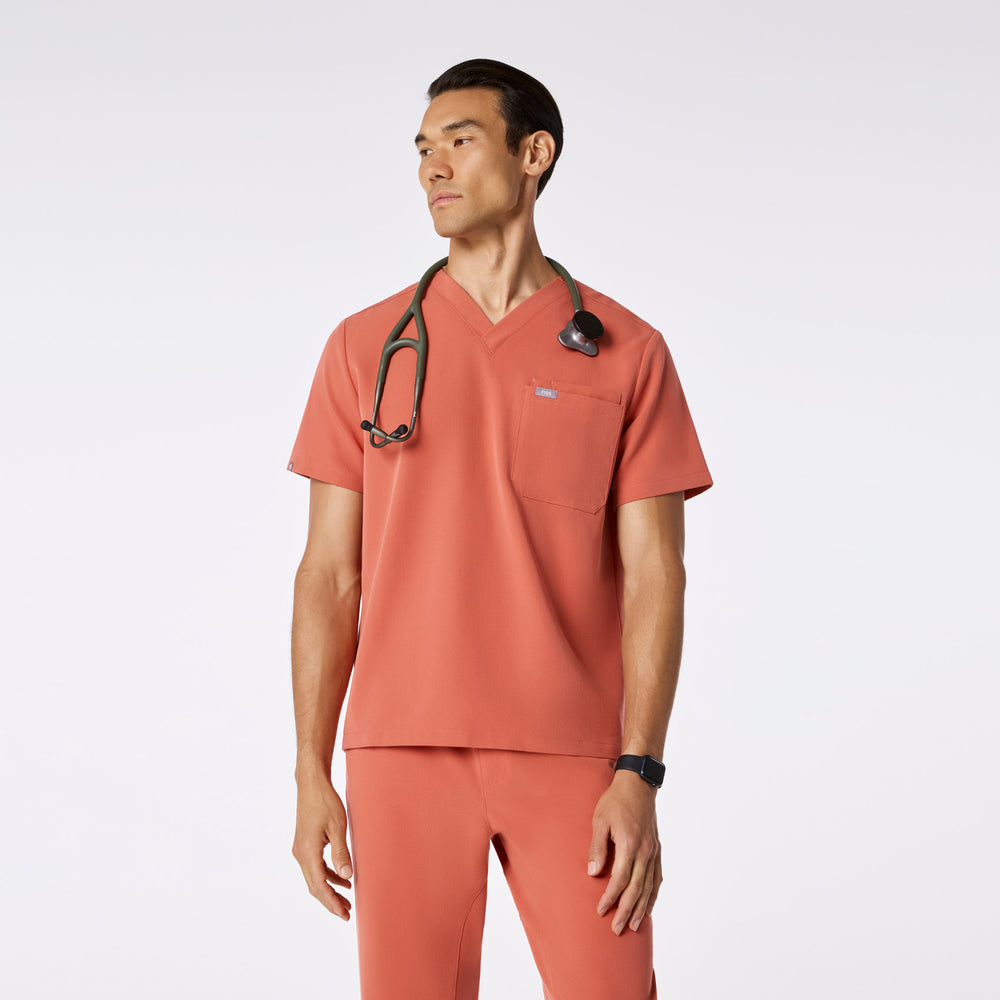 men's Spiced Cider Leon - Three-Pocket Scrub Top™