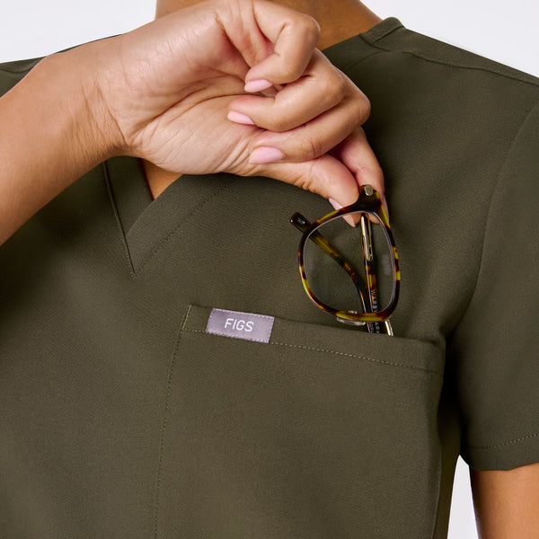 women's Spruce Catarina Petite - One-Pocket Scrub Top™