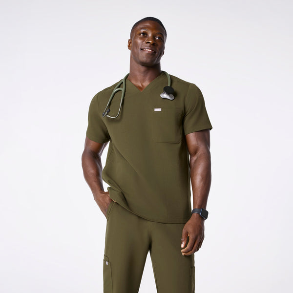 men's Spruce Chisec - Three-Pocket Scrub Top™