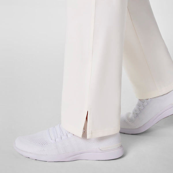 women's Off White FIGS x Team USA Kade - Cargo Scrub Pant™