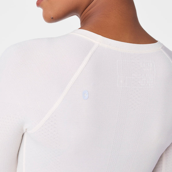 women's Off White Salta Shimmer Seamless - Longsleeve Underscrub