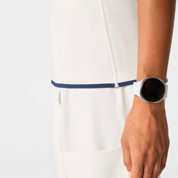 women's Off White FIGS x Team USA Salta Seamless - Shortsleeve Underscrub