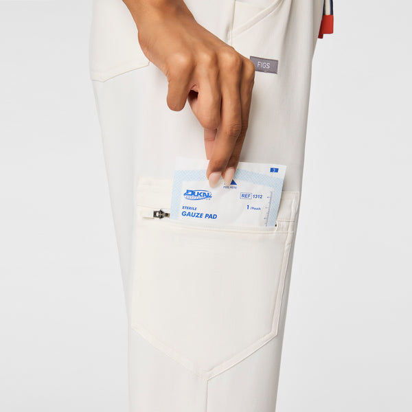 women's Off White FIGS x Team USA Zamora - Petite Jogger Scrub Pant™