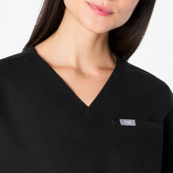 women's Black Arua Cropped V-Neck - One-Pocket Scrub Top