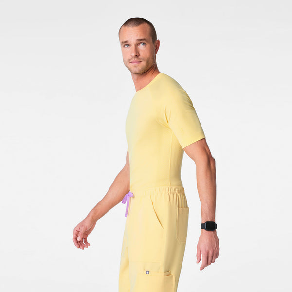 men's Butter Yellow Makato Seamless - Shortsleeve Underscrub