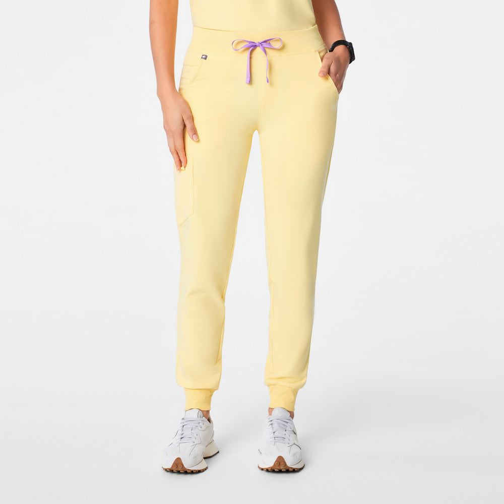 women's Butter Yellow Zamora - Petite Jogger Scrub Pant™