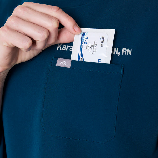 women's Deep Reef Arua Cropped Crewneck - One-Pocket Scrub Top