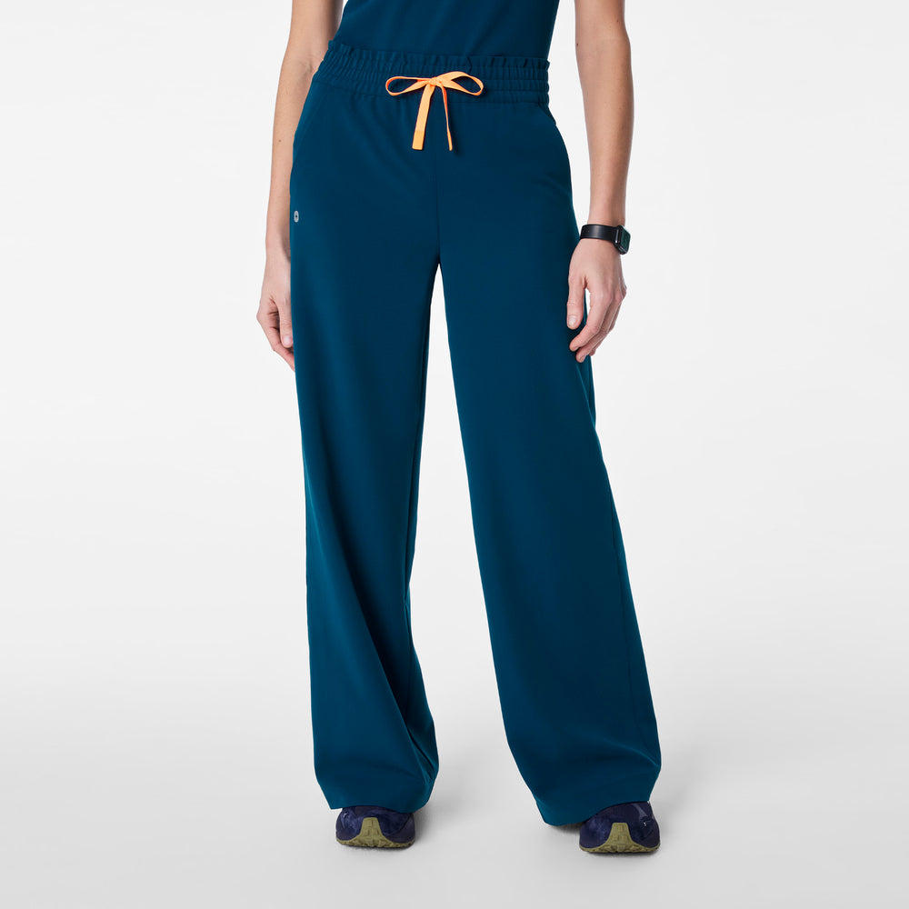 Women's Deep Reef Allison High-Rise Ultra-Wide-Leg - Petite Scrub Pant