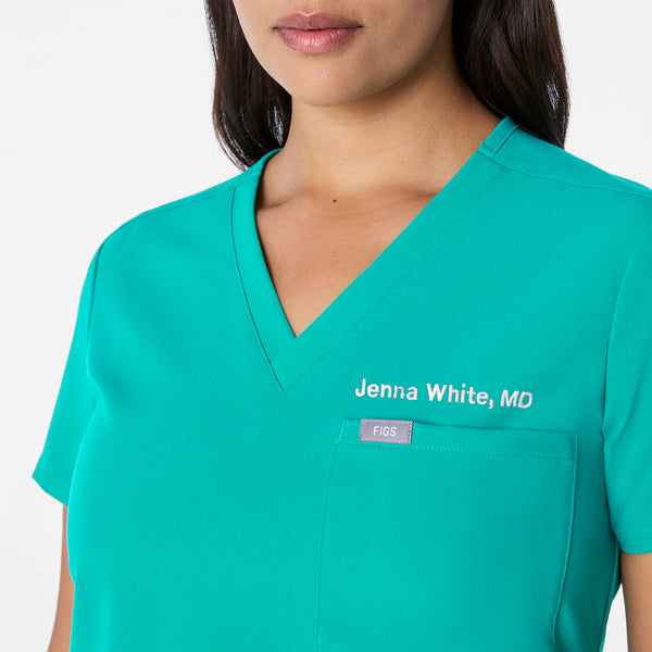 women's Lagoon Catarina Petite - One-Pocket Scrub Top™
