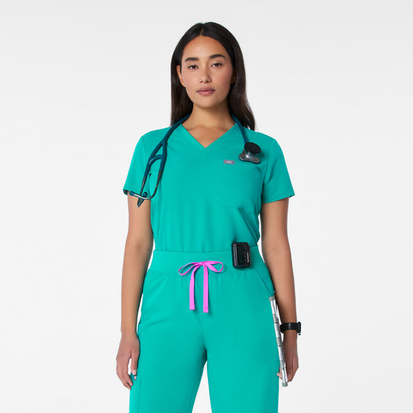 women's Lagoon Catarina Petite - One-Pocket Scrub Top™