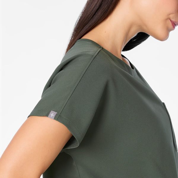women's Moss Arua Cropped Crewneck - One-Pocket Scrub Top