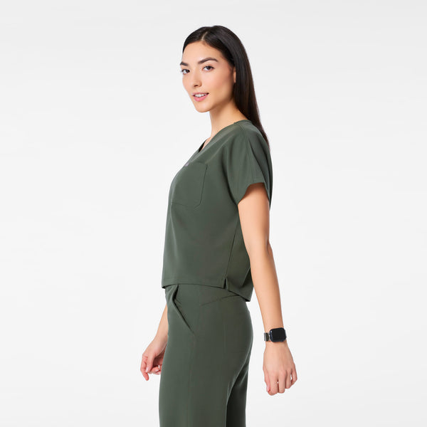 women's Moss Arua Cropped V-Neck - One-Pocket Scrub Top