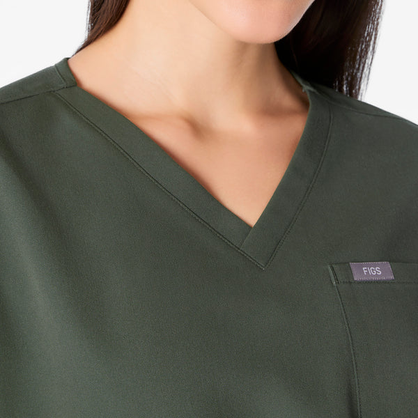 women's Moss Arua Cropped V-Neck - One-Pocket Scrub Top