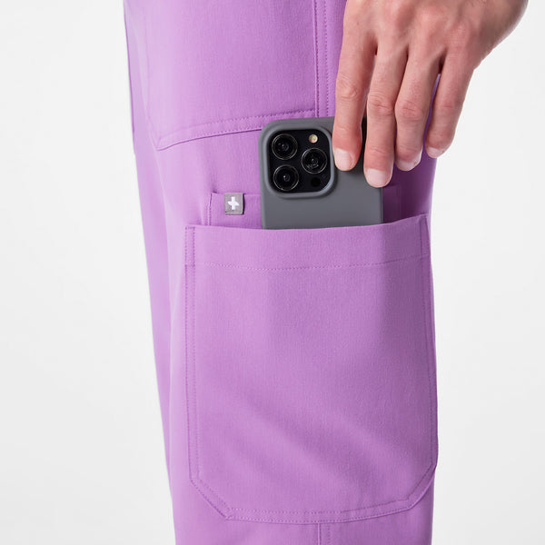 men's Wild Iris Cairo - Short Cargo Scrub Pant™