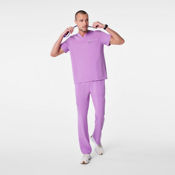 men's Wild Iris Chisec - Three-Pocket Scrub Top™