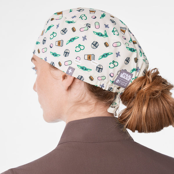 Off White STAR WARS™ | FIGS Grogu Snack Print Modern - Classic Scrub Cap Buttonholes