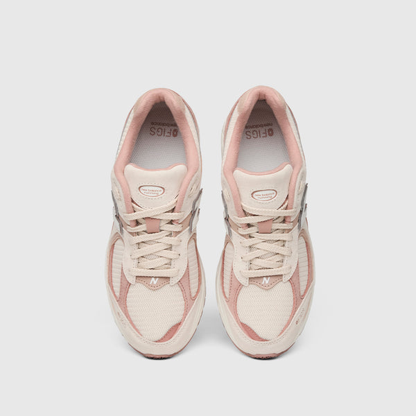 unisex Cool Clay FIGS | New Balance 2002R