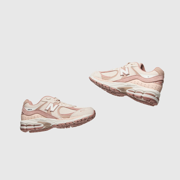 unisex Cool Clay FIGS | New Balance 2002R