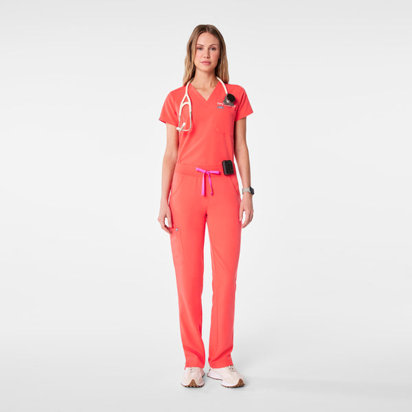 women's Fireside Kade - Petite Cargo Scrub Pant™