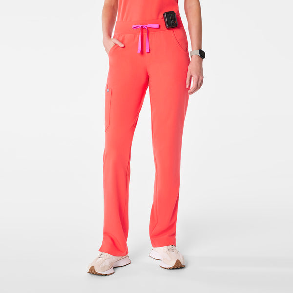 women's Fireside Kade - Petite Cargo Scrub Pant™