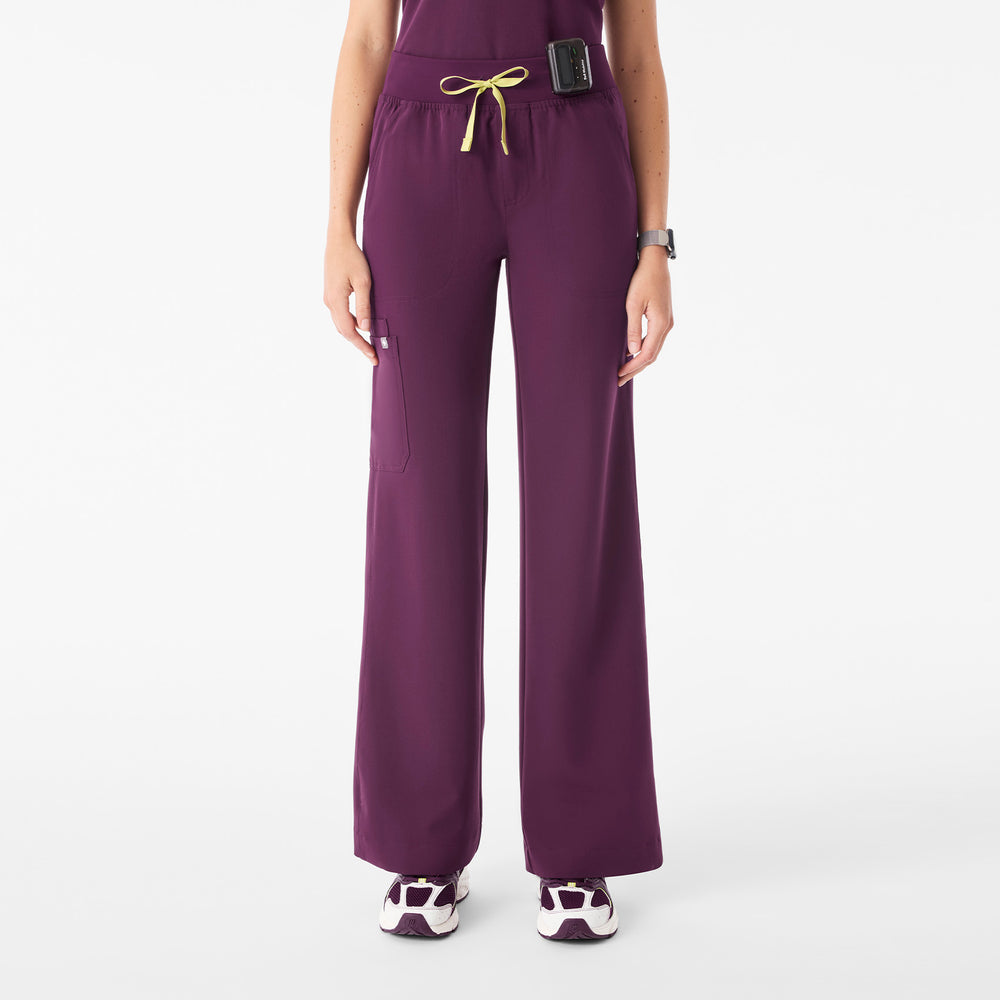 Women's Deep Purple Isabel High-Rise Wide-Leg - Petite Scrub Pant