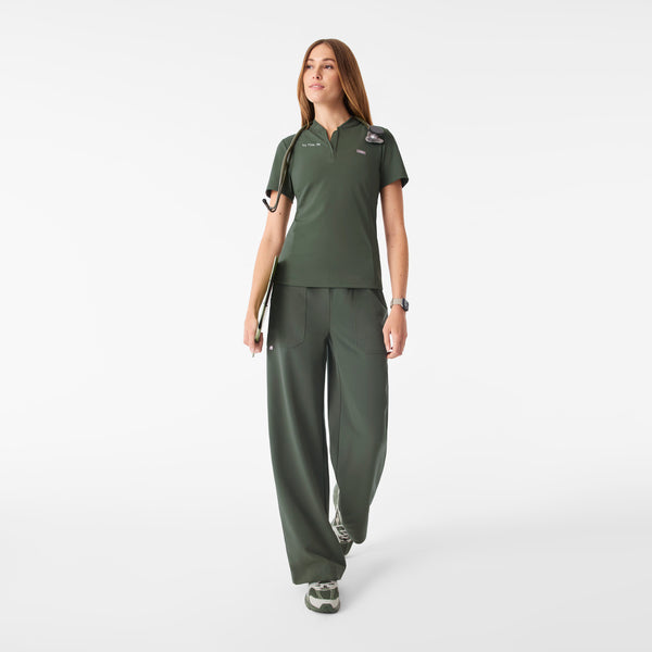 Women's Moss Bree FlexKnit - Slim Scrub Top