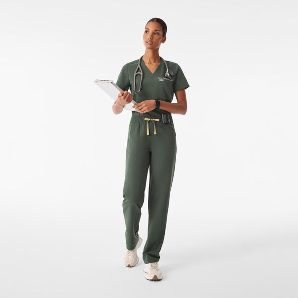 Women's Moss Livingston Ruched Mid-Rise - Tall Straight-Leg Scrub Pant™