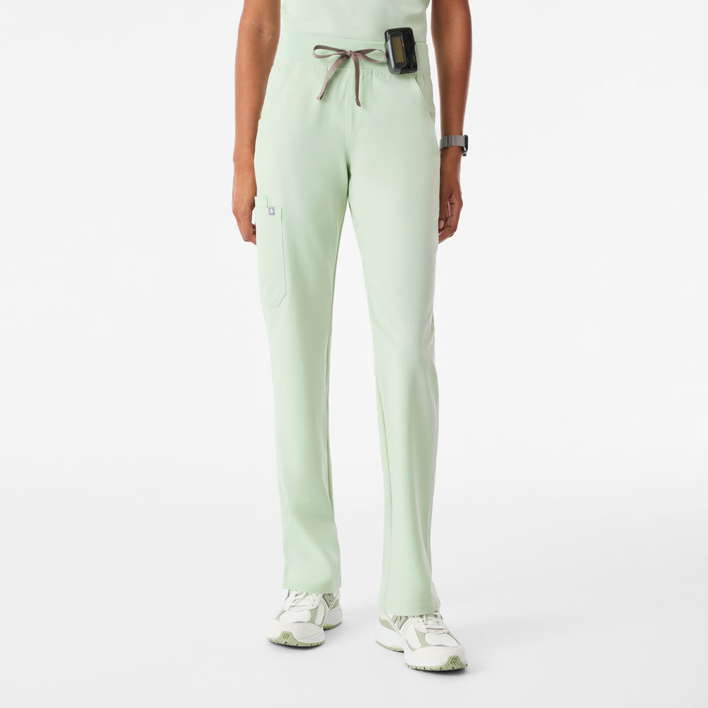 Women's Sagewater Kade - Petite Straight-Leg Scrub Pant™
